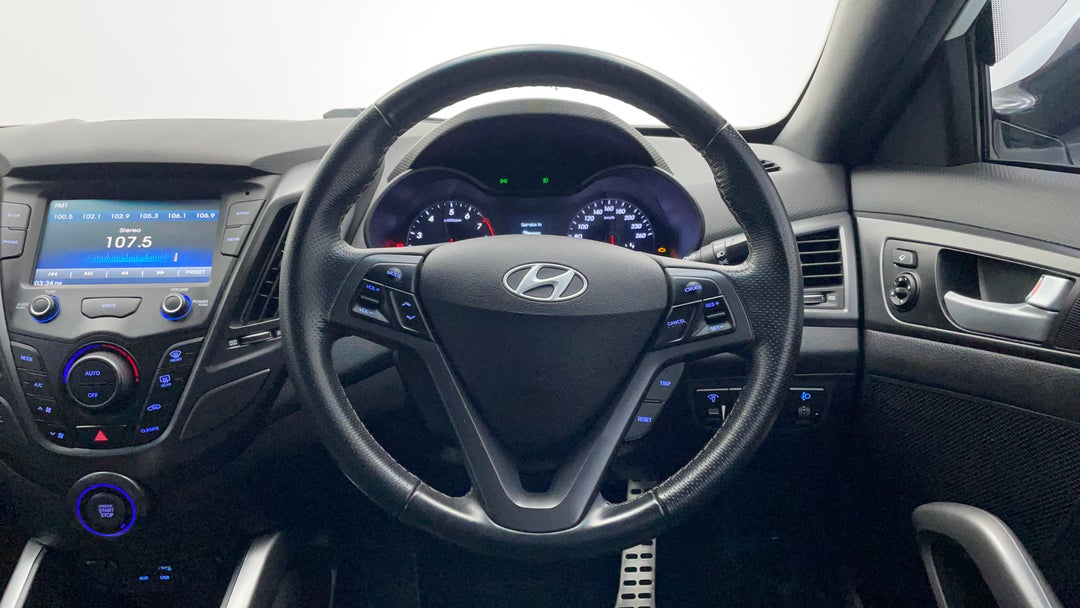 2017 Hyundai Veloster Sr Turbo, Manual, 56951 km, Steering Wheel Close-up