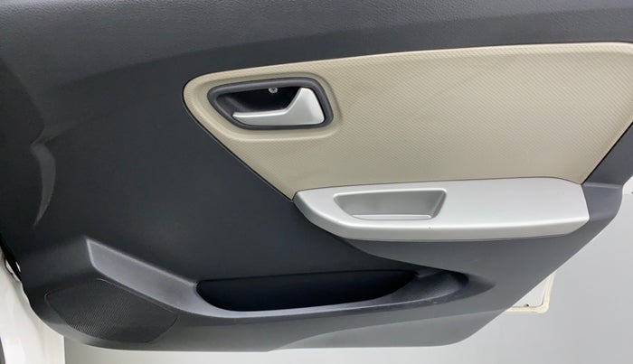 2019 Maruti Alto K10 VXI P, Petrol, Manual, 16,116 km, Driver Side Door Panels Control