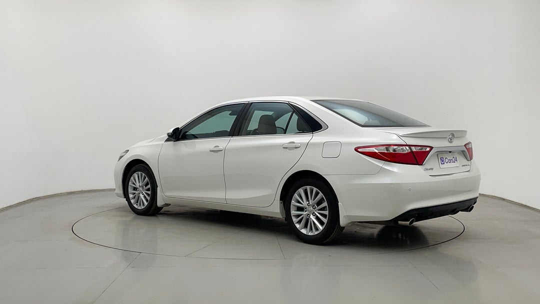 Left Back Diagonal (45- Degree) View