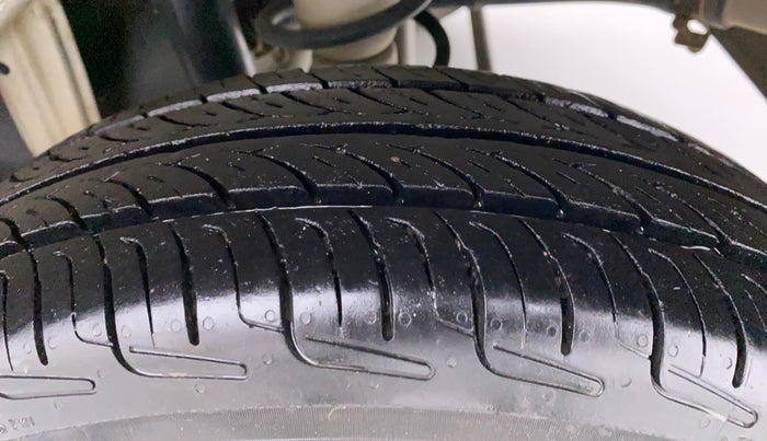 2017 Maruti Alto 800 LXI, Petrol, Manual, 77,196 km, Left Rear Tyre Tread