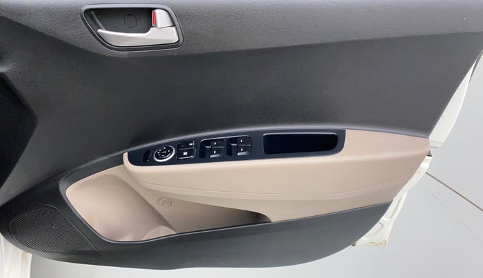 2016 Hyundai Grand i10 SPORTZ 1.2 KAPPA VTVT, Petrol, Manual, 23,749 km, Driver Side Door Panels Control