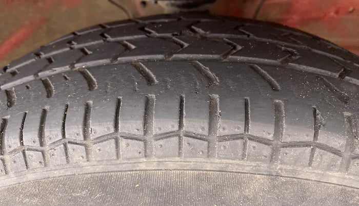 2019 Maruti S PRESSO VXI, Petrol, Manual, 19,221 km, Right Front Tyre Tread