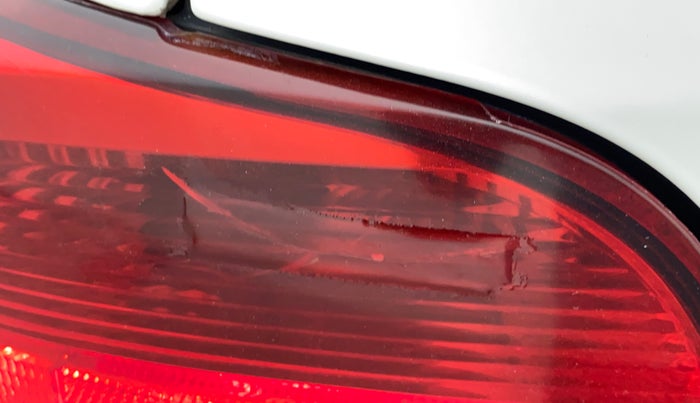 2013 Volkswagen Polo HIGHLINE1.2L DIESEL, Diesel, Manual, 95,429 km, Left tail light - Minor damage
