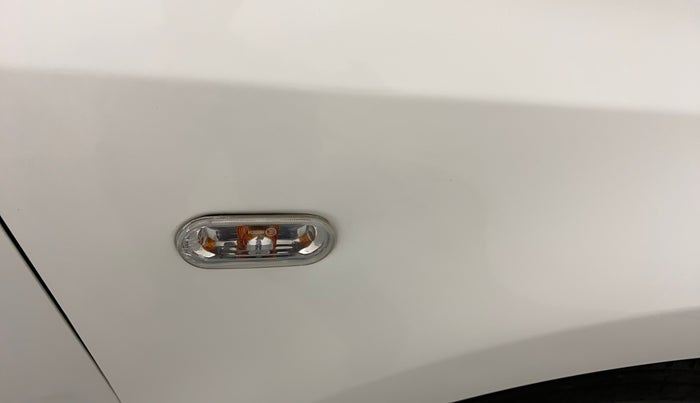 2013 Volkswagen Polo HIGHLINE1.2L DIESEL, Diesel, Manual, 95,429 km, Right fender Indicator light - Not working