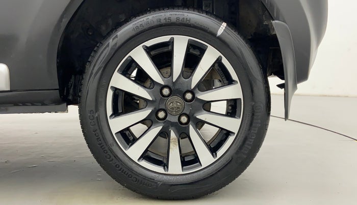 2015 Toyota Etios CROSS 1.4 GD, Diesel, Manual, 81,516 km, Left Rear Wheel