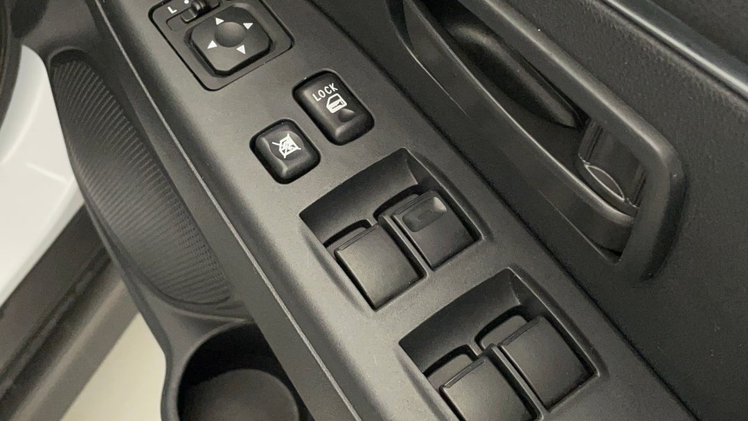 2022 Mitsubishi ASX Es (2wd), Automatic, 33646 km, Drivers Side Door Panel Controls