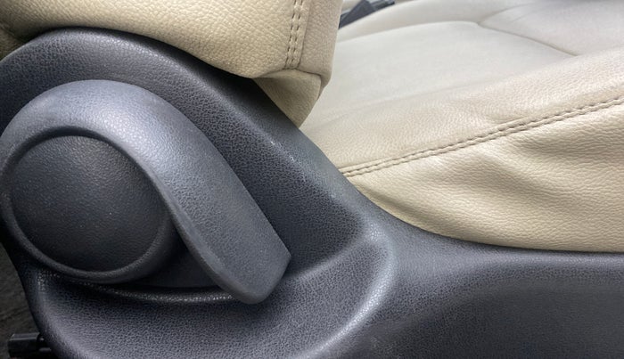 2016 Nissan Micra Active XV S, Petrol, Manual, 55,642 km, Driver Side Adjustment Panel