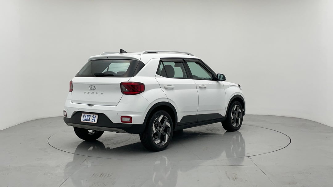 Right Back Diagonal (45- Degree) View