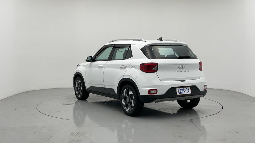 Left Back Diagonal (45- Degree) View