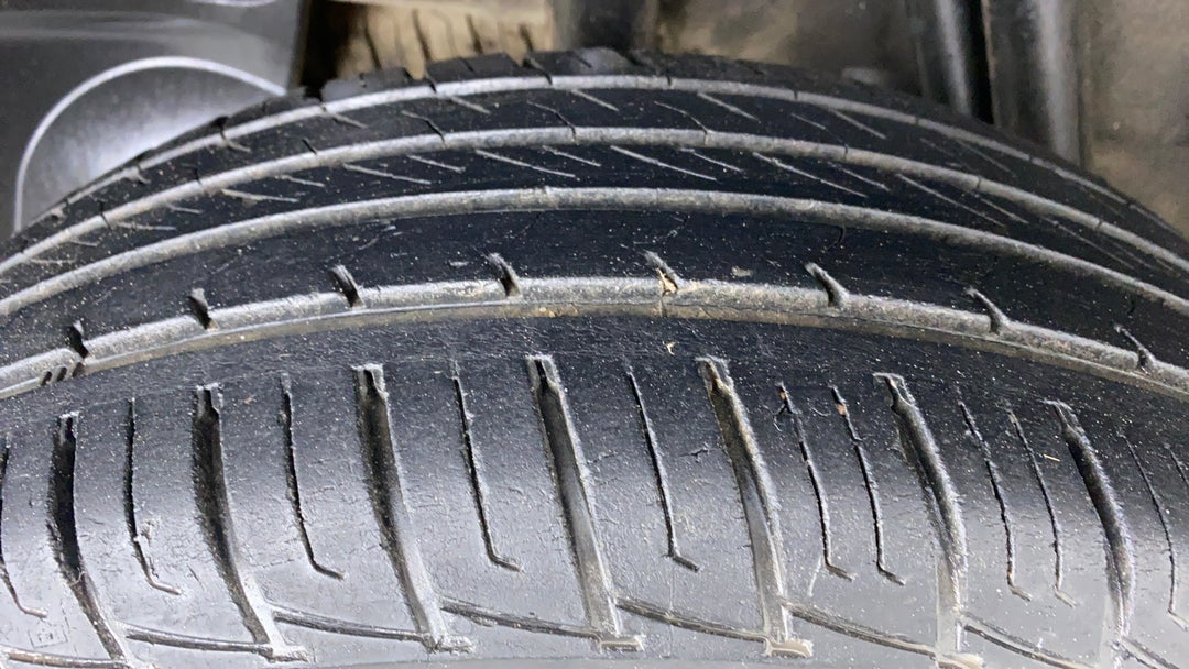Right Rear Tyre Tread