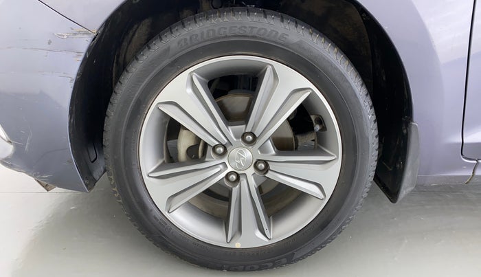 2017 Hyundai Verna 1.6 SX VTVT AT (O), Petrol, Automatic, 42,423 km, Left Front Wheel
