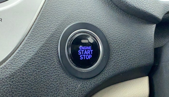 2017 Hyundai Verna 1.6 SX VTVT AT (O), Petrol, Automatic, 42,423 km, Keyless Start/ Stop Button