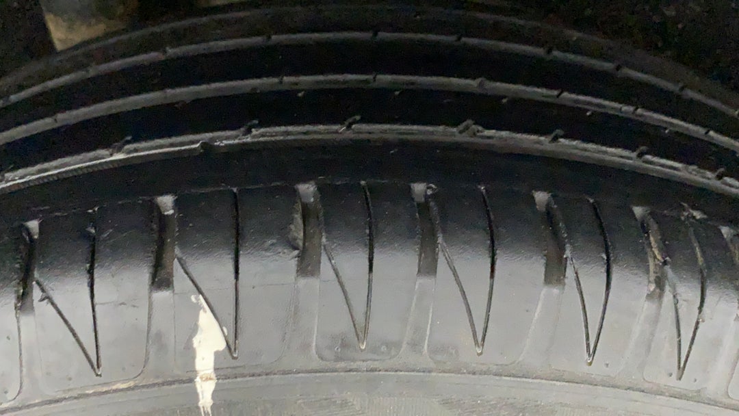 Right Rear Tyre Tread