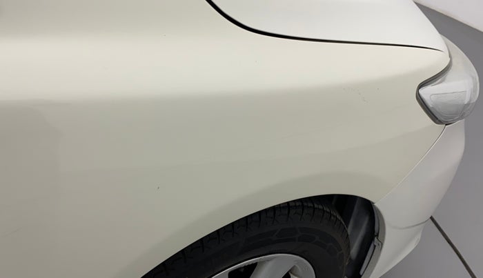 2013 Toyota Corolla Altis VL AT PETROL, Petrol, Automatic, 83,423 km, Right fender - Minor scratches