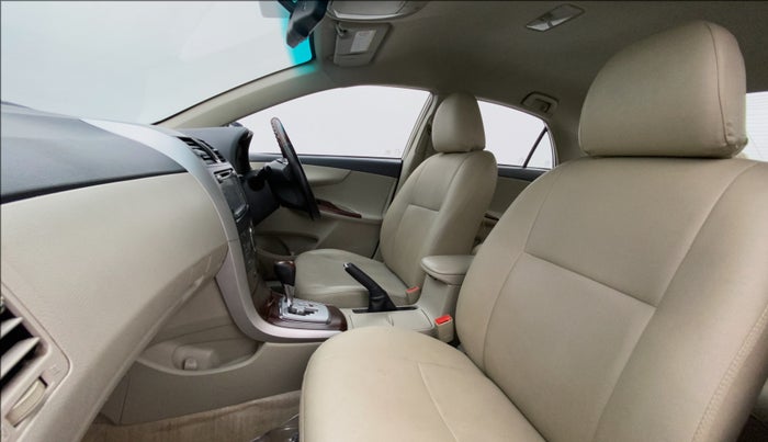 2013 Toyota Corolla Altis VL AT PETROL, Petrol, Automatic, 83,423 km, Right Side Front Door Cabin