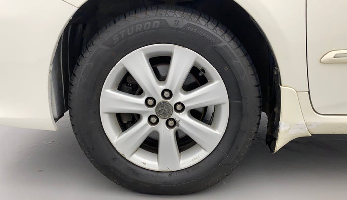 2013 Toyota Corolla Altis VL AT PETROL, Petrol, Automatic, 83,423 km, Left Front Wheel