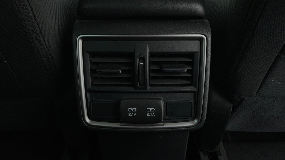 2020 Subaru Forester 2.5i (awd), Automatic, 49916 km, Rear A/C Vent