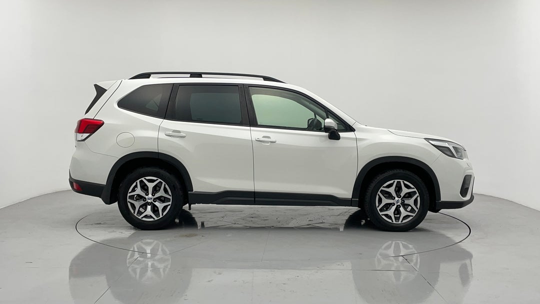 2020 Subaru Forester 2.5i (awd), Automatic, 49916 km, Right Side View
