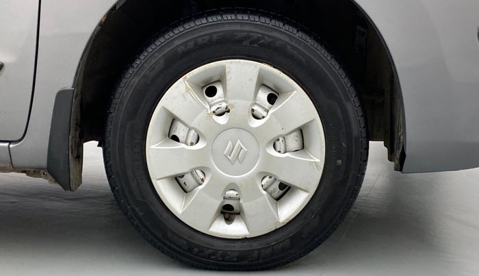 2013 Maruti Wagon R 1.0 LXI CNG, CNG, Manual, 79,617 km, Right Front Wheel