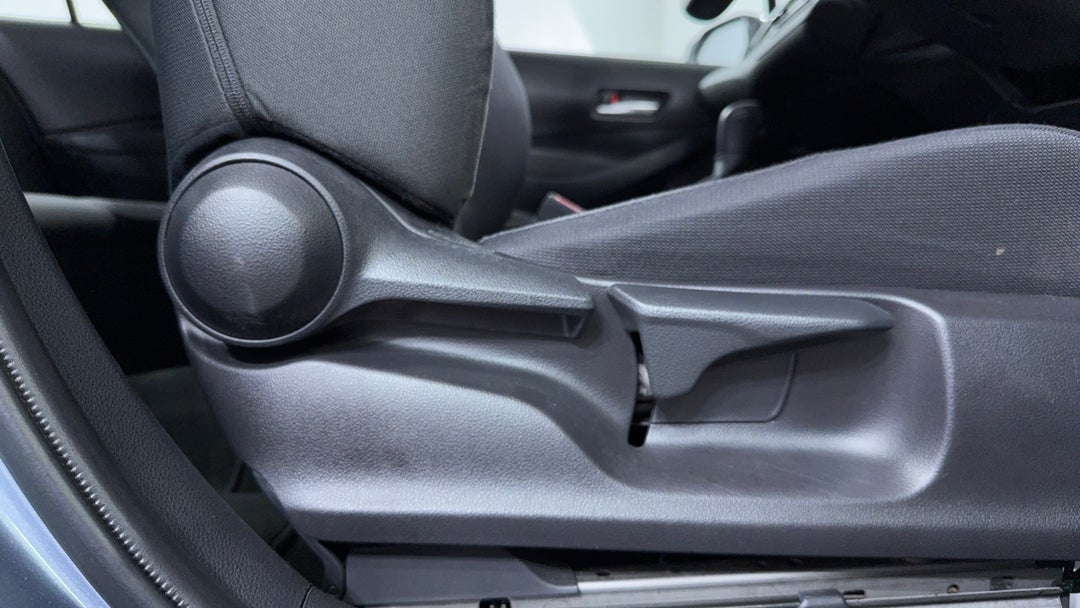 2020 Toyota Corolla Ascent Sport Hybrid, Automatic, 31270 km, Drivers Side Adjustment Panel