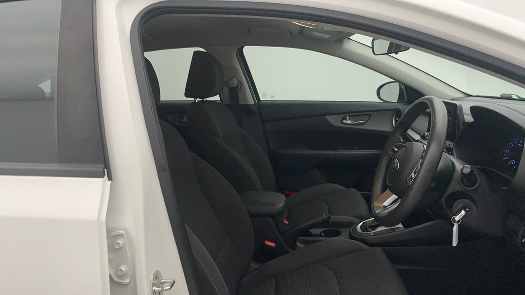 2019 Kia Cerato S, Automatic, 91423 km, Right Side Front Door Cabin View