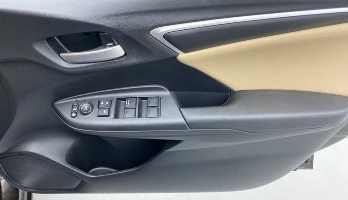 2019 Honda Jazz VX  1.2, Petrol, Manual, 19,360 km, Driver Side Door Panels Control