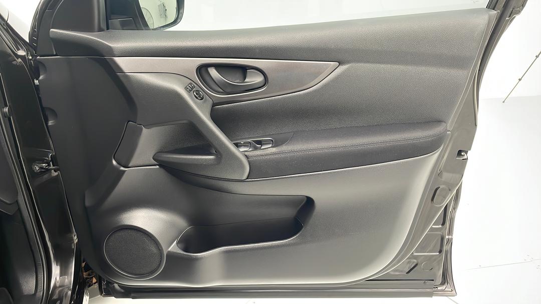 2017 Nissan Qashqai St, Automatic, 39569 km, Speaker View