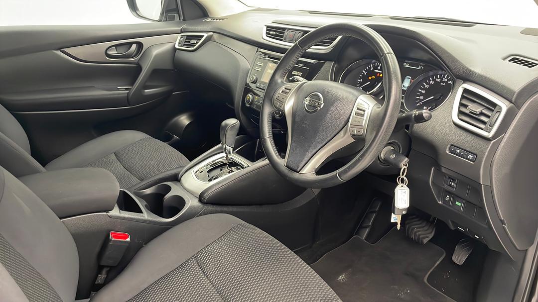 2017 Nissan Qashqai St, Automatic, 39569 km, Right Side Front Door Cabin View