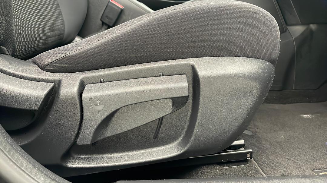 2017 Nissan Qashqai St, Automatic, 39569 km, Drivers Side Adjustment Panel