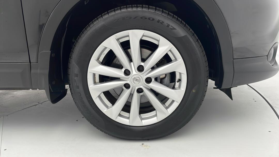 2017 Nissan Qashqai St, Automatic, 39569 km, Right Front Wheel