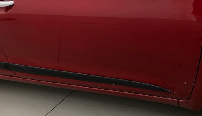 2018 Hyundai Elite i20 ASTA 1.2 (O), Petrol, Manual, 83,132 km, Driver-side door - Minor scratches