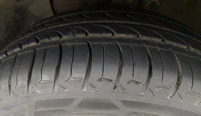 2018 Hyundai Elite i20 ASTA 1.2 (O), Petrol, Manual, 83,132 km, Left Front Tyre Tread
