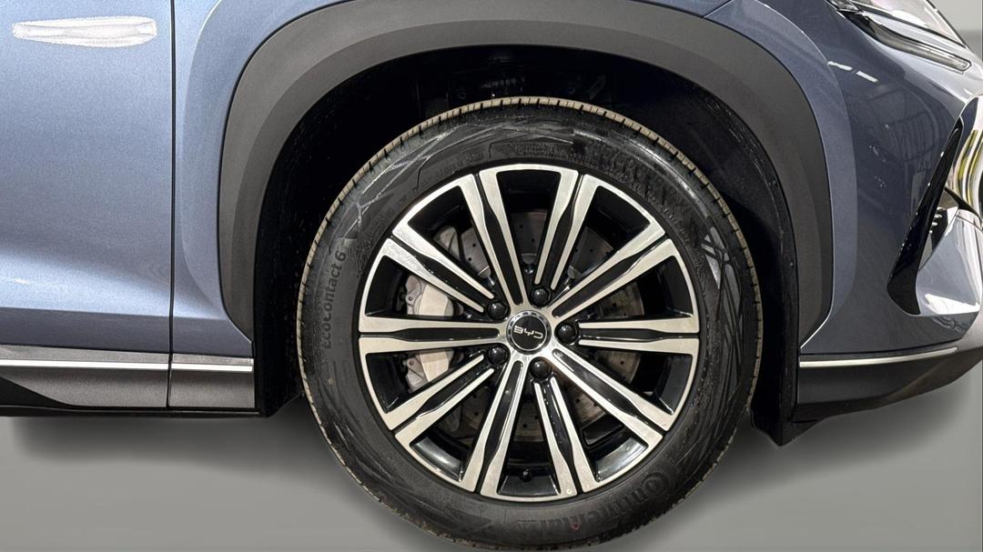 2025 Byd Sealion 7 Premium, Automatic, 1242 km, Right Front Wheel
