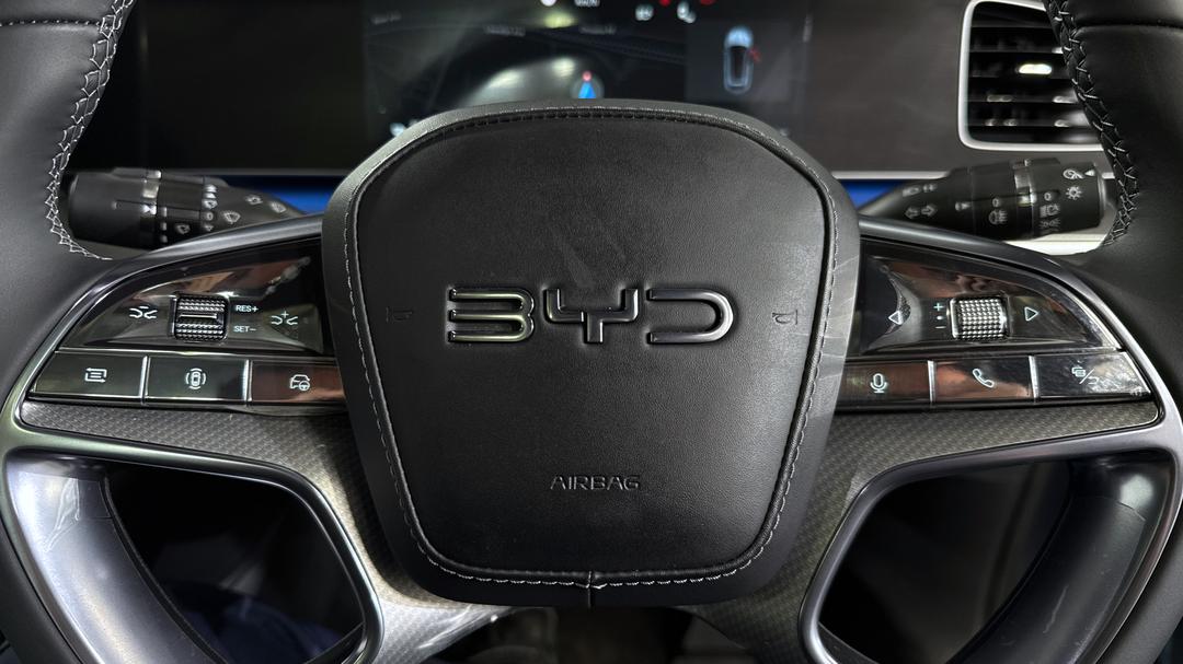 2025 Byd Sealion 7 Premium, Automatic, 1242 km, Utility Switches/Buttons
