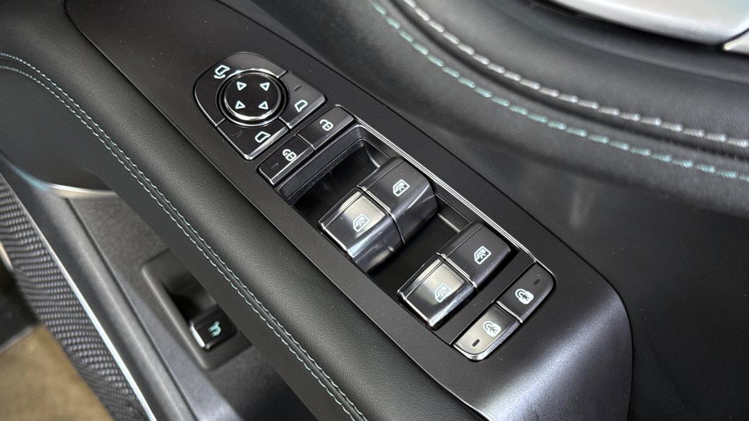 2025 Byd Sealion 7 Premium, Automatic, 1242 km, Drivers Side Door Panel Controls