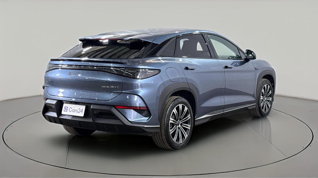 2025 Byd Sealion 7 Premium, Automatic, 1242 km, Right Back Diagonal (45- Degree) View
