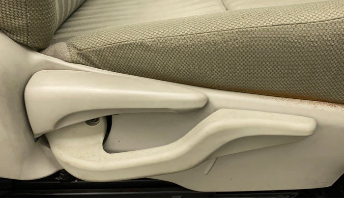 2015 Toyota Etios G, Petrol, Manual, 11,104 km, Driver Side Adjustment Panel