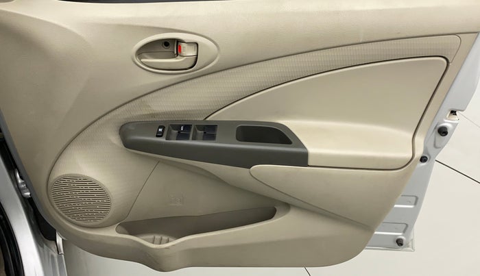 2015 Toyota Etios G, Petrol, Manual, 11,104 km, Driver Side Door Panels Control