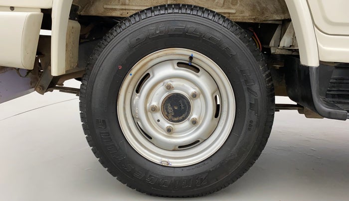 2022 Mahindra Bolero B4, Diesel, Manual, 47,114 km, Right Rear Wheel