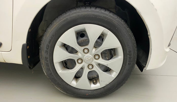 2015 Hyundai Xcent S 1.2, Petrol, Manual, 72,377 km, Right Front Wheel