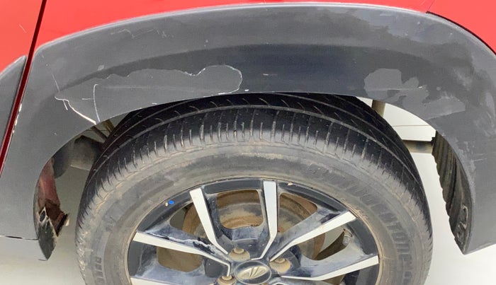 2018 Mahindra KUV 100 NXT K8 P 6 STR, Petrol, Manual, 47,684 km, Left quarter panel - Cladding has minor damage