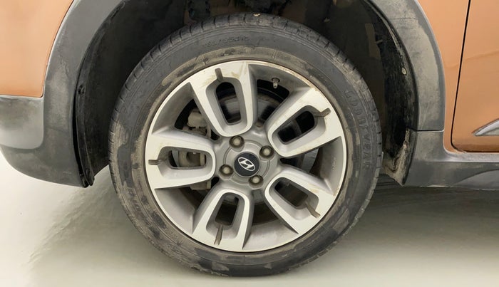 2015 Hyundai i20 Active 1.2 S, Petrol, Manual, 24,727 km, Left Front Wheel