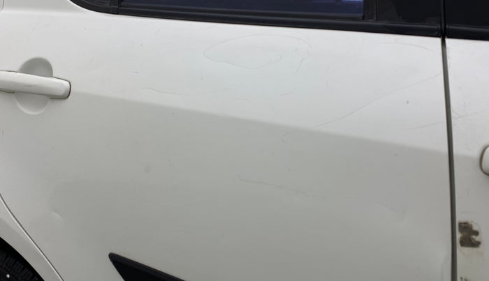 2017 Maruti Swift VXI, Petrol, Manual, 19,668 km, Right rear door - Minor scratches