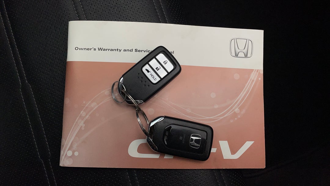 2017 Honda CR-V Vti-lx (awd), Automatic, 88912 km, Key Close-up