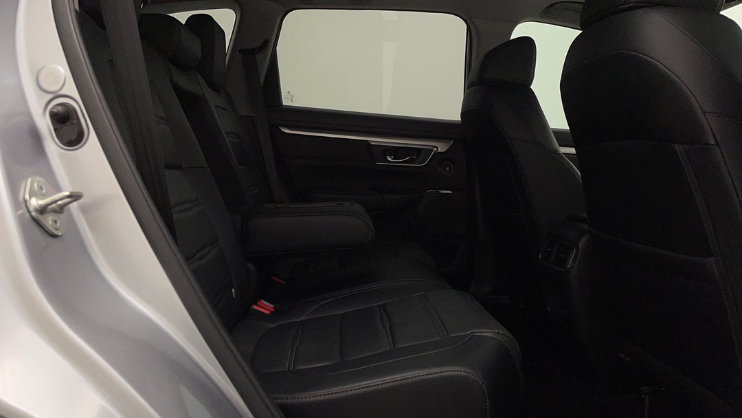 2017 Honda CR-V Vti-lx (awd), Automatic, 88912 km, Right Side Rear Door Cabin View