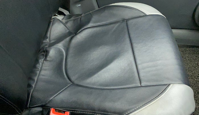 2015 Maruti Alto 800 LXI, Petrol, Manual, 35,843 km, Front left seat (passenger seat) - Cover slightly torn