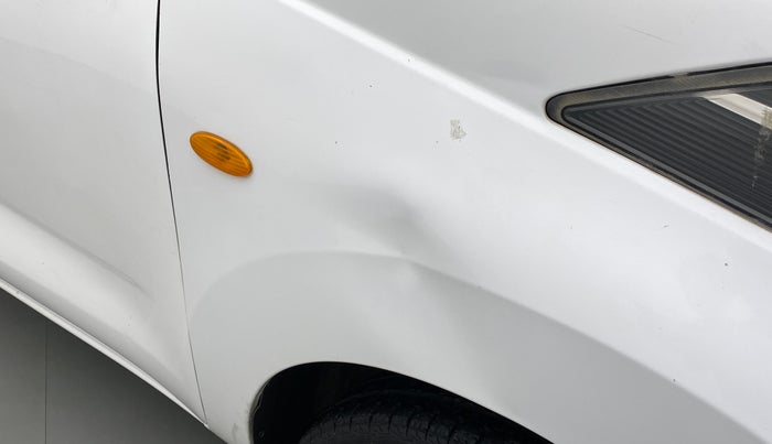 2016 Datsun Redi Go T, Petrol, Manual, 41,142 km, Right fender - Slightly dented