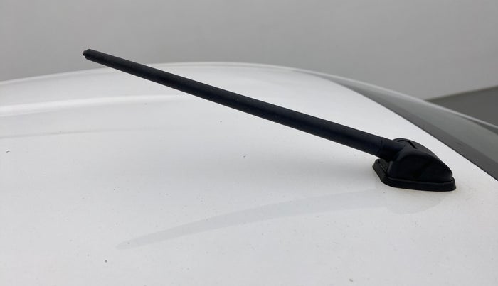 2016 Datsun Redi Go T, Petrol, Manual, 41,142 km, Roof - Antenna has minor damage