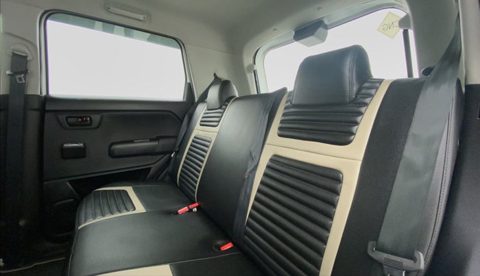 2019 Maruti New Wagon-R LXI CNG 1.0 L, CNG, Manual, 31,260 km, Right Side Rear Door Cabin
