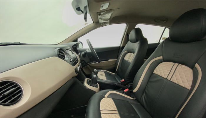 2015 Hyundai Grand i10 SPORTZ 1.2 KAPPA VTVT, Petrol, Manual, 41,426 km, Right Side Front Door Cabin